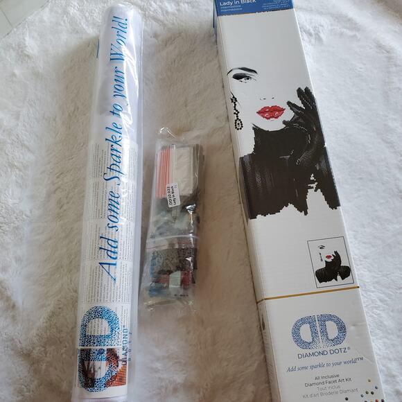 Diamond Dotz Lady in Black Art Kit - Picture 6 of 6